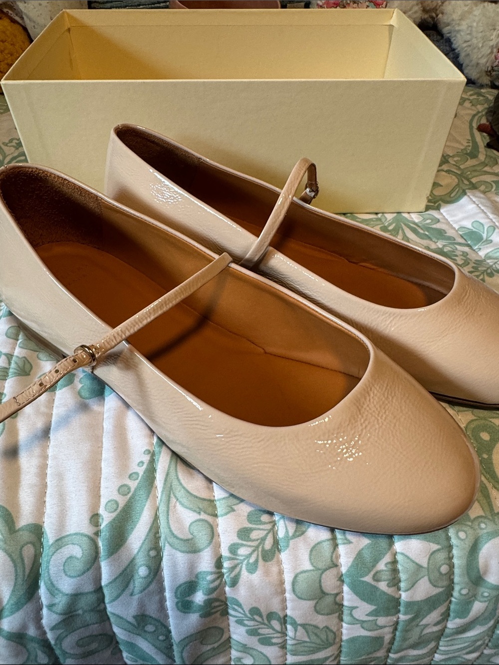 Sézane Glossy Patent Mary Jane Flats in Blush - Picture 4 of 5
